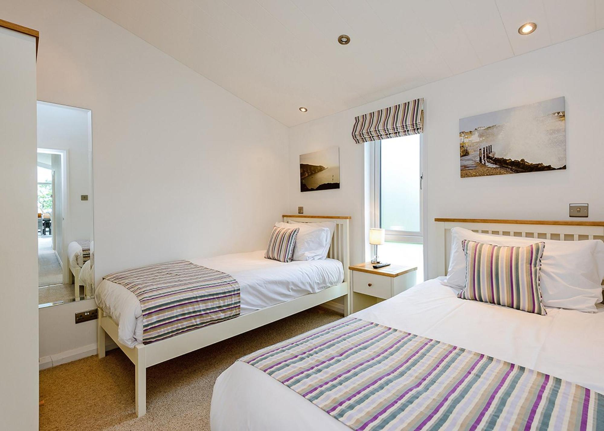 Woodside Coastal Retreat Hotell Fishbourne  Rum bild